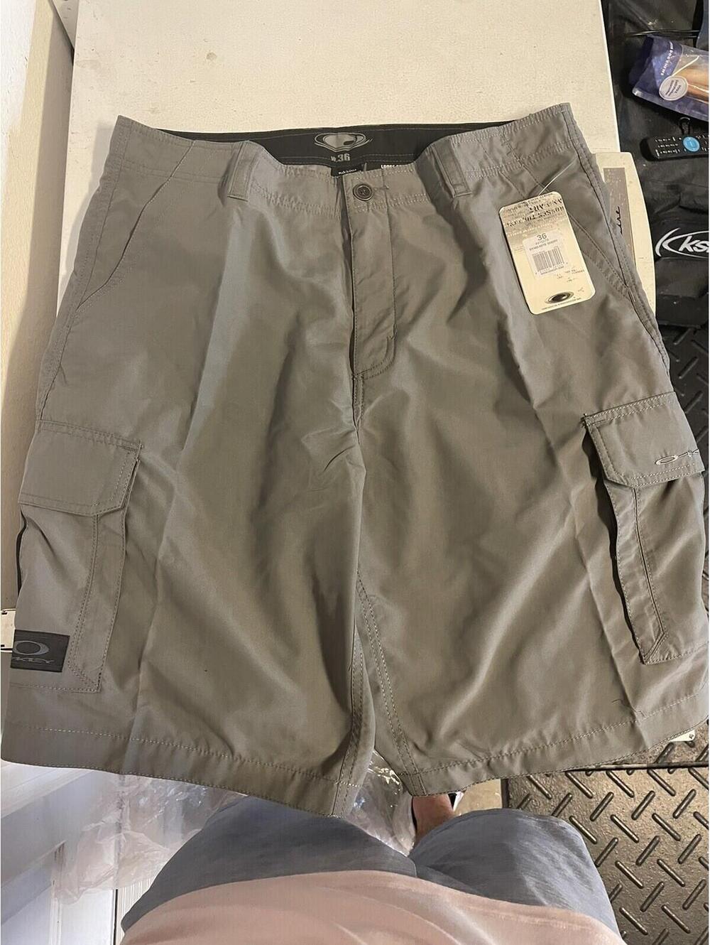 Oakley Dyno-Mite Short Sheet Metal Size 36 new